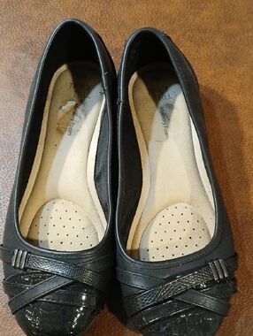 Time and Tru Black Women's Slip-On Ballet Flats